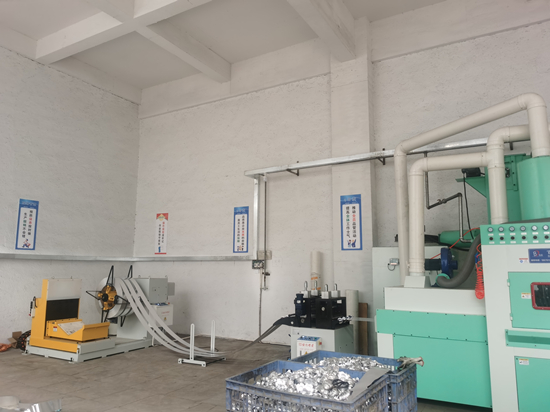 噴砂機與自動開卷整平送料設(shè)備配套系統(tǒng)：鋁材高效協(xié)同處理全流程解析